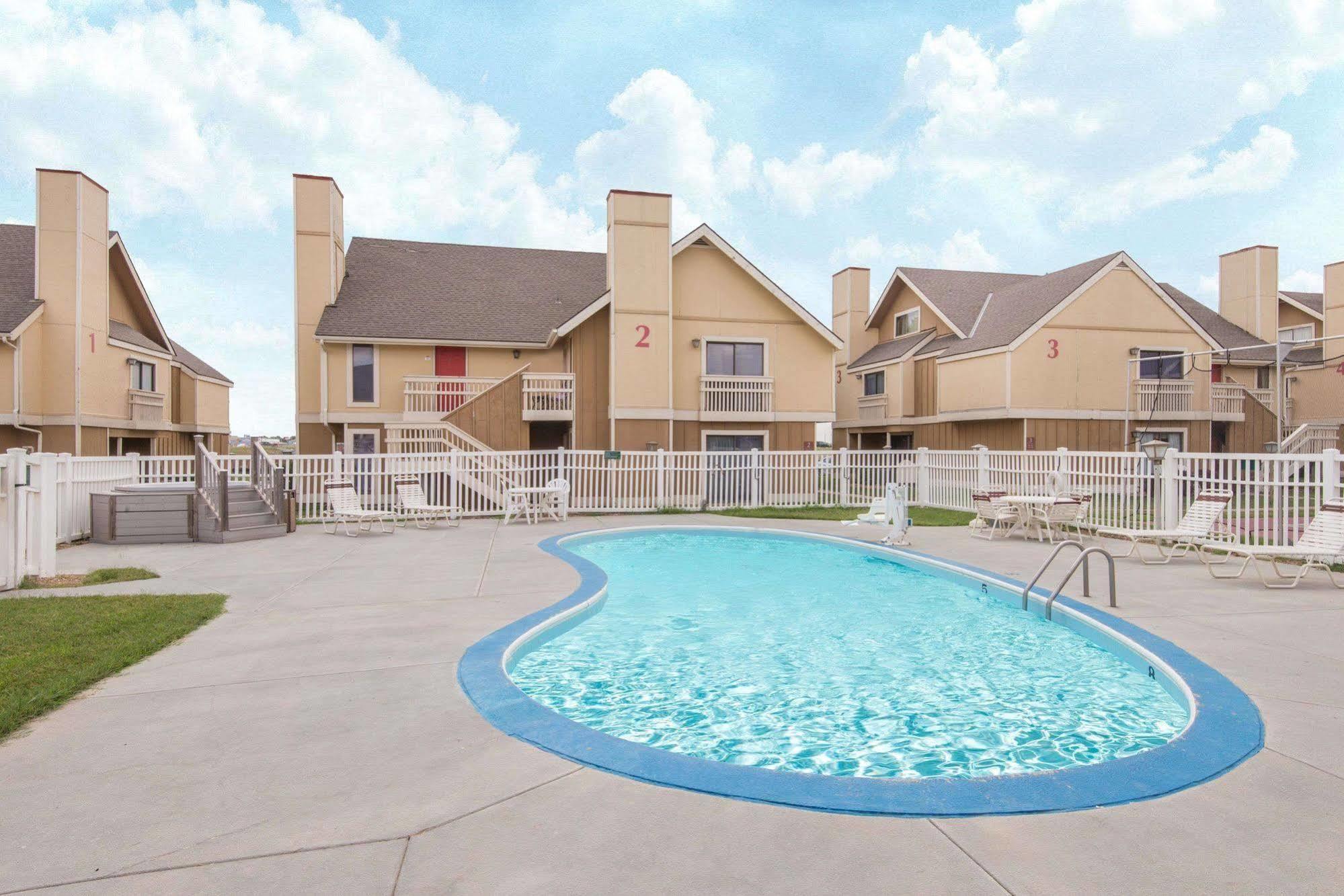 Hawthorn Extended Stay By Wyndham וויצ'יטה מראה חיצוני תמונה
